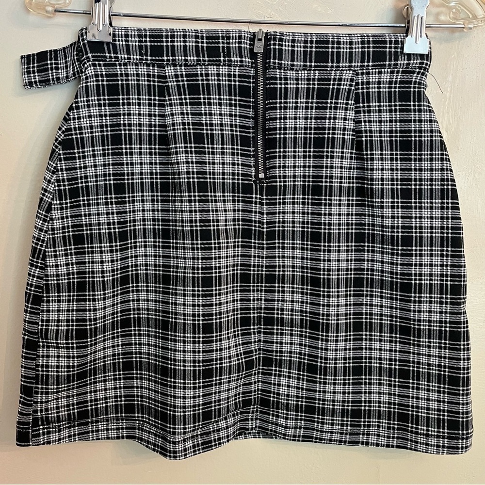 Hollister Black White Plaid Ultra High Rise Skirt Schoolgirl Prep Preppy Size XS - Picture 4 of 13